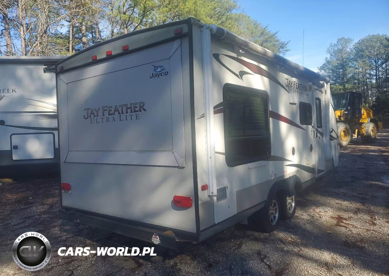 2013 Jayco Jay Feather Ultra Lite Camper VIN:1UJBJ0BL1D1J30222 - 4