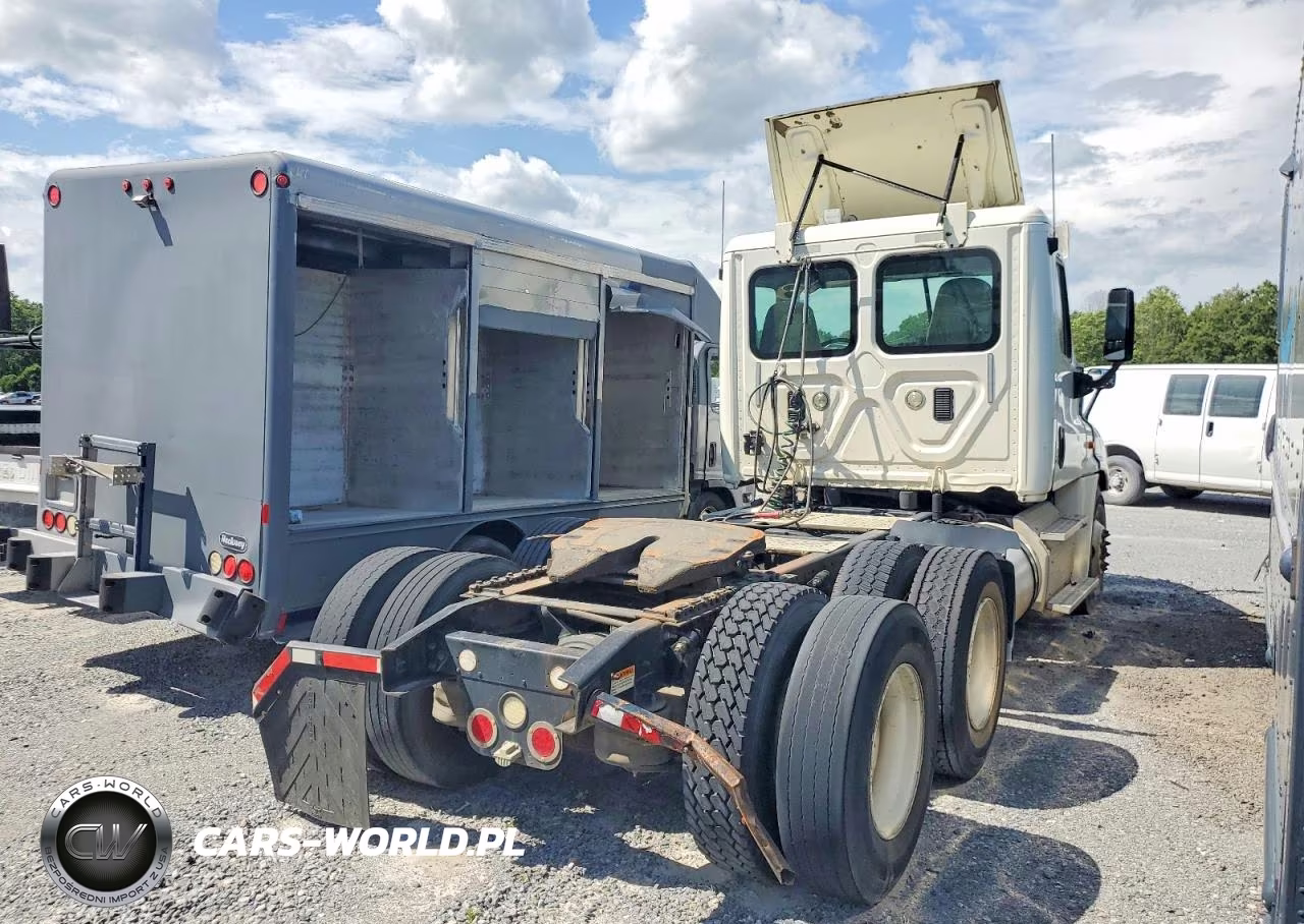 2015 Freightliner Cascadia Semi Truck VIN:3AKJGEDV9FSGB6852 - 6