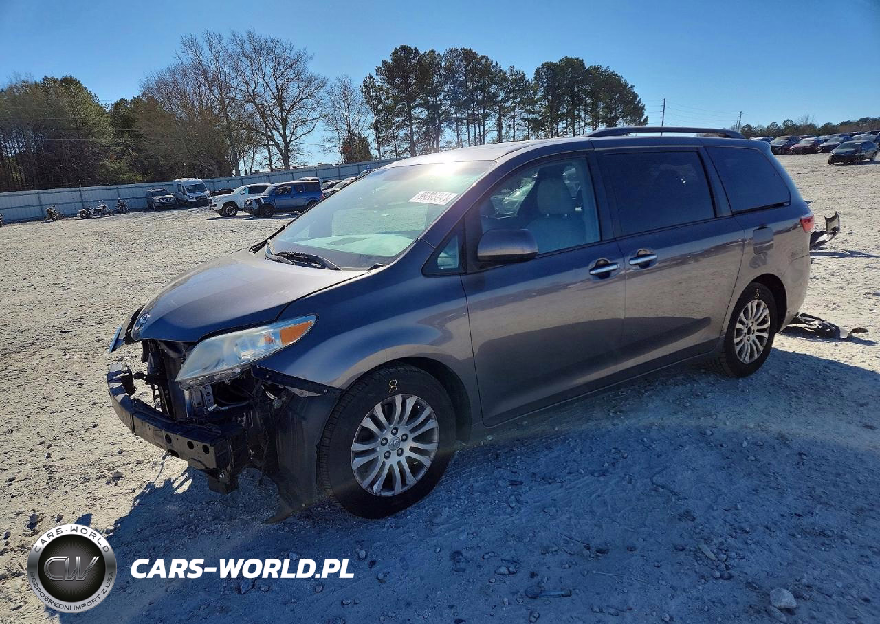 2015 Toyota Sienna Xle