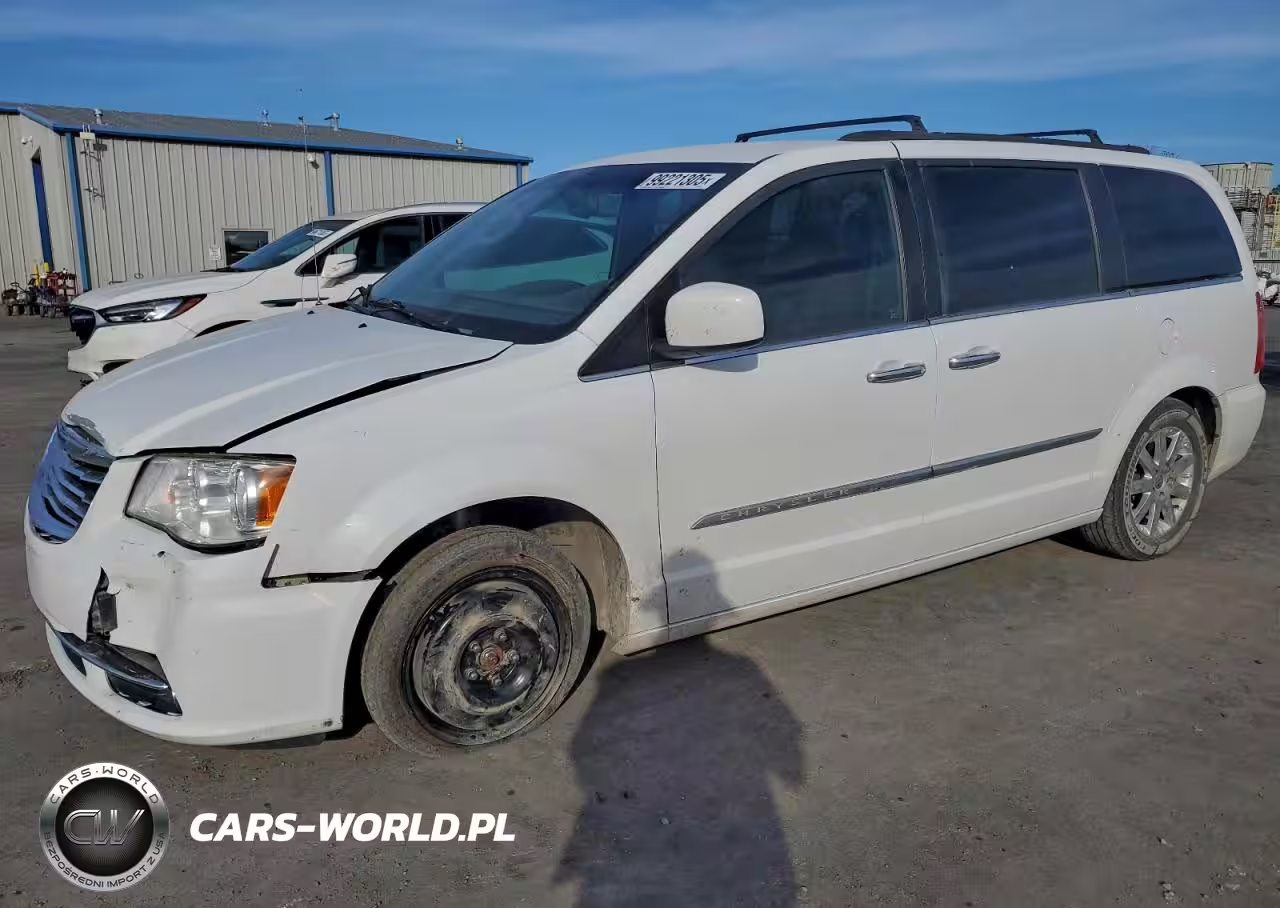 2015 Chrysler Town & Country Touring