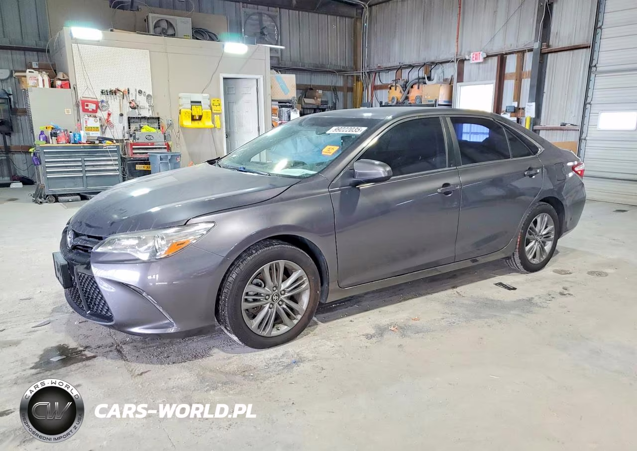 2016 Toyota Camry Le