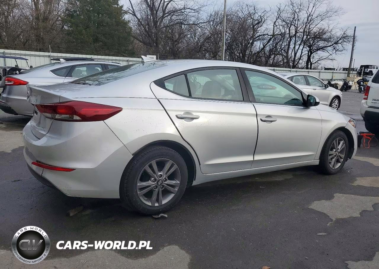 2017 Hyundai Elantra Se VIN:5NPD84LF6HH106212 - 3