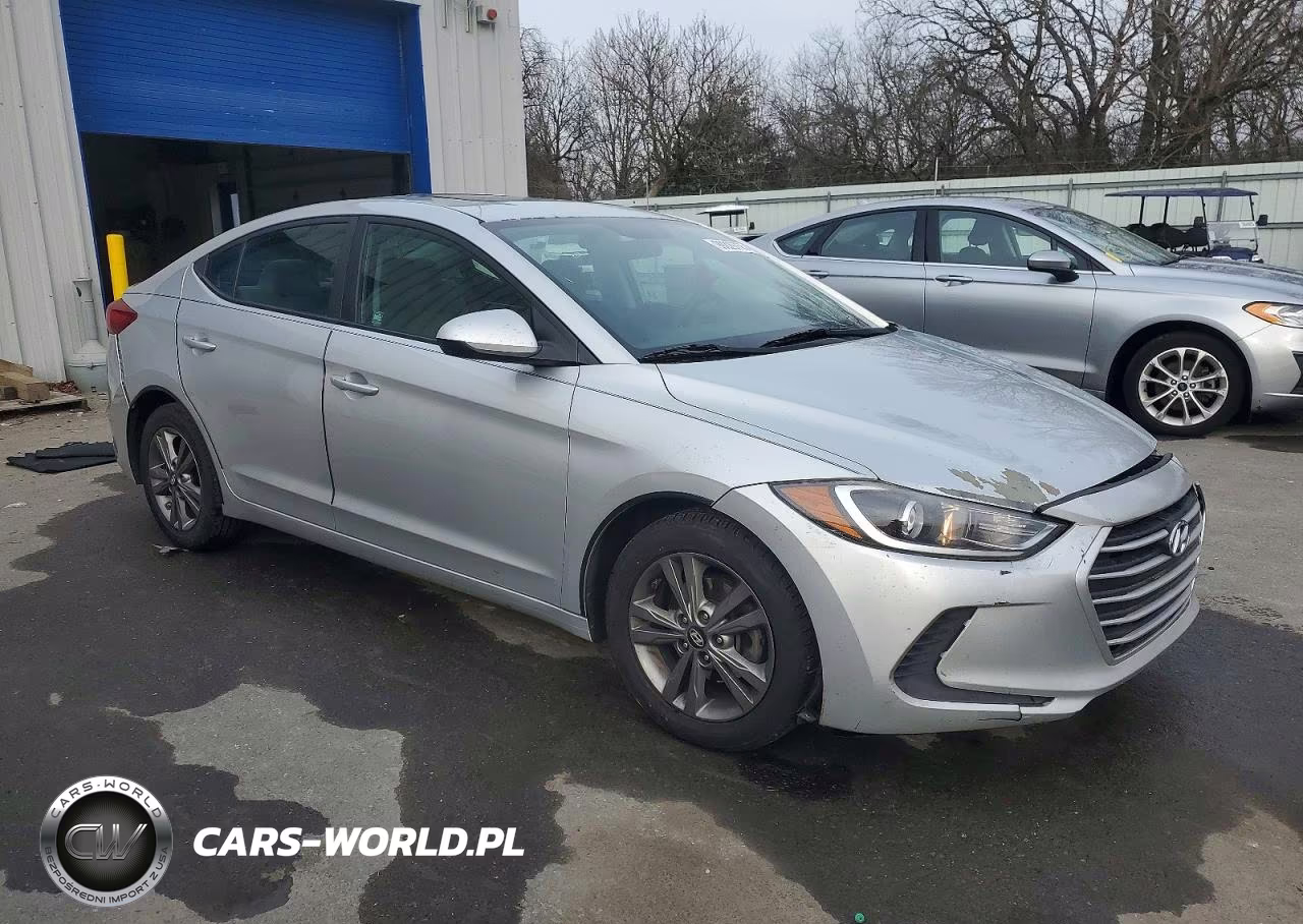 2017 Hyundai Elantra Se VIN:5NPD84LF6HH106212 - 4