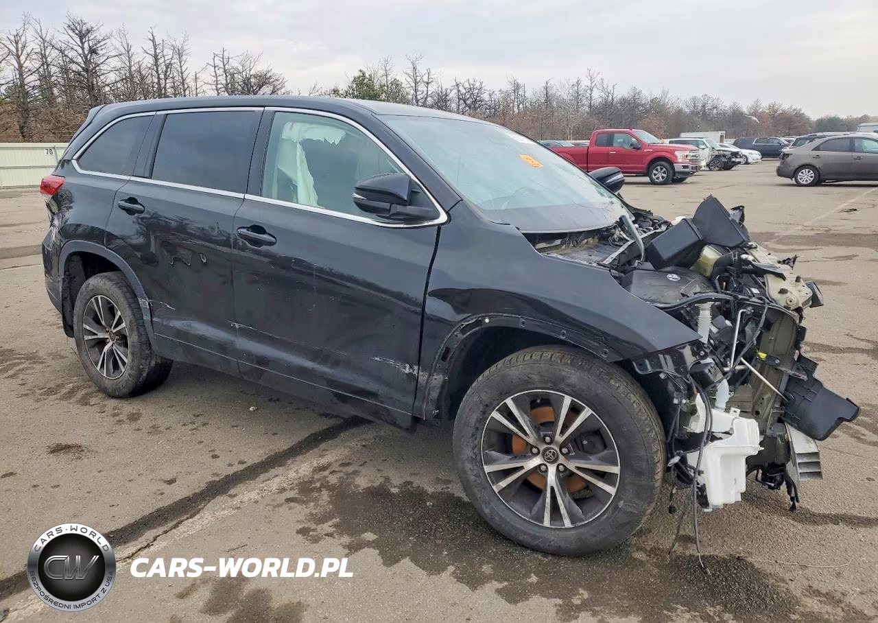 2017 Toyota Highlander Le VIN:5TDBZRFH6HS474267 - 4