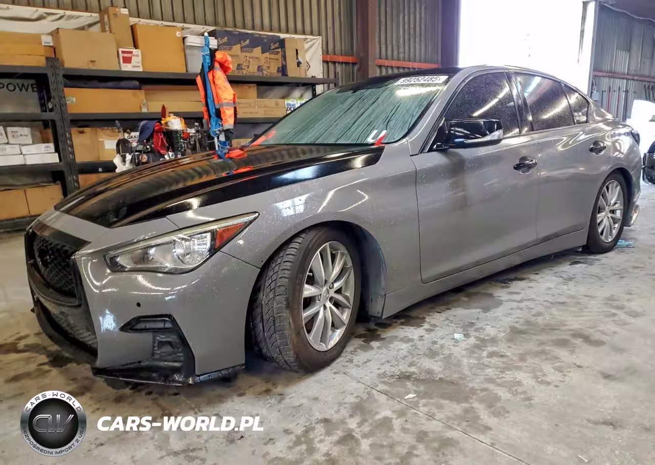 2017 Infiniti Q50 Premium