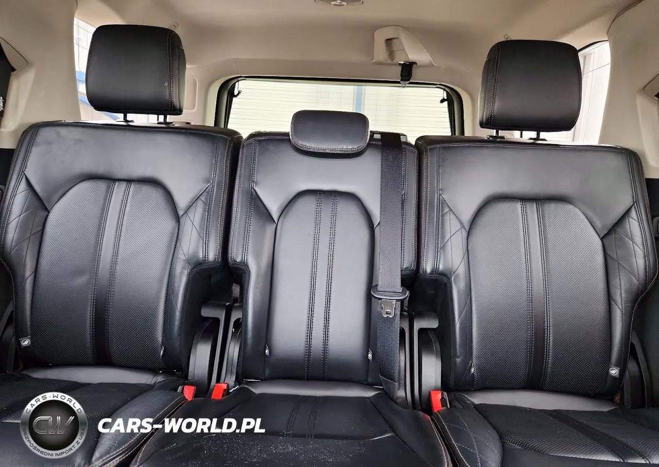 2019 Ford Expedition Platinum VIN:1FMJU1MTXKEA68536 - 10