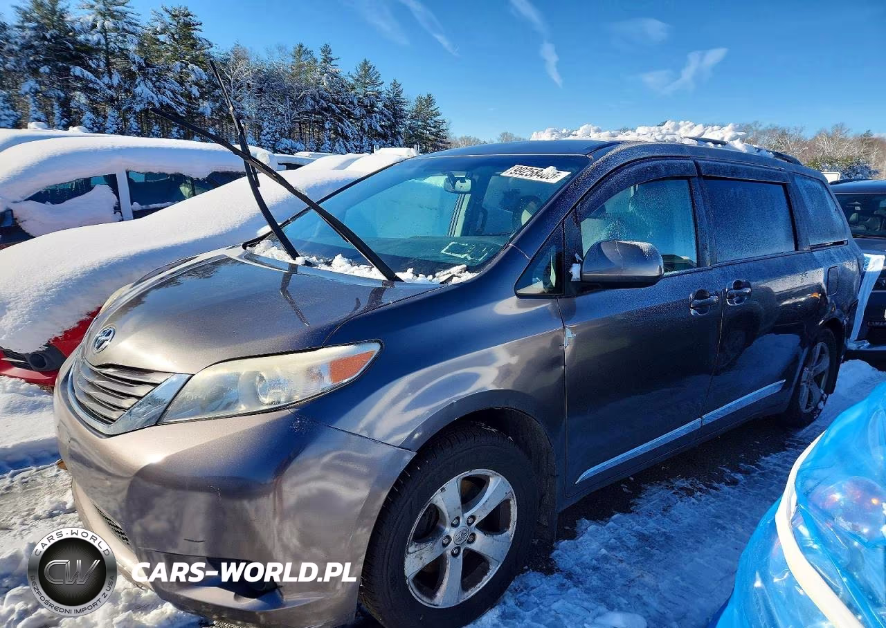 2017 Toyota Sienna Le