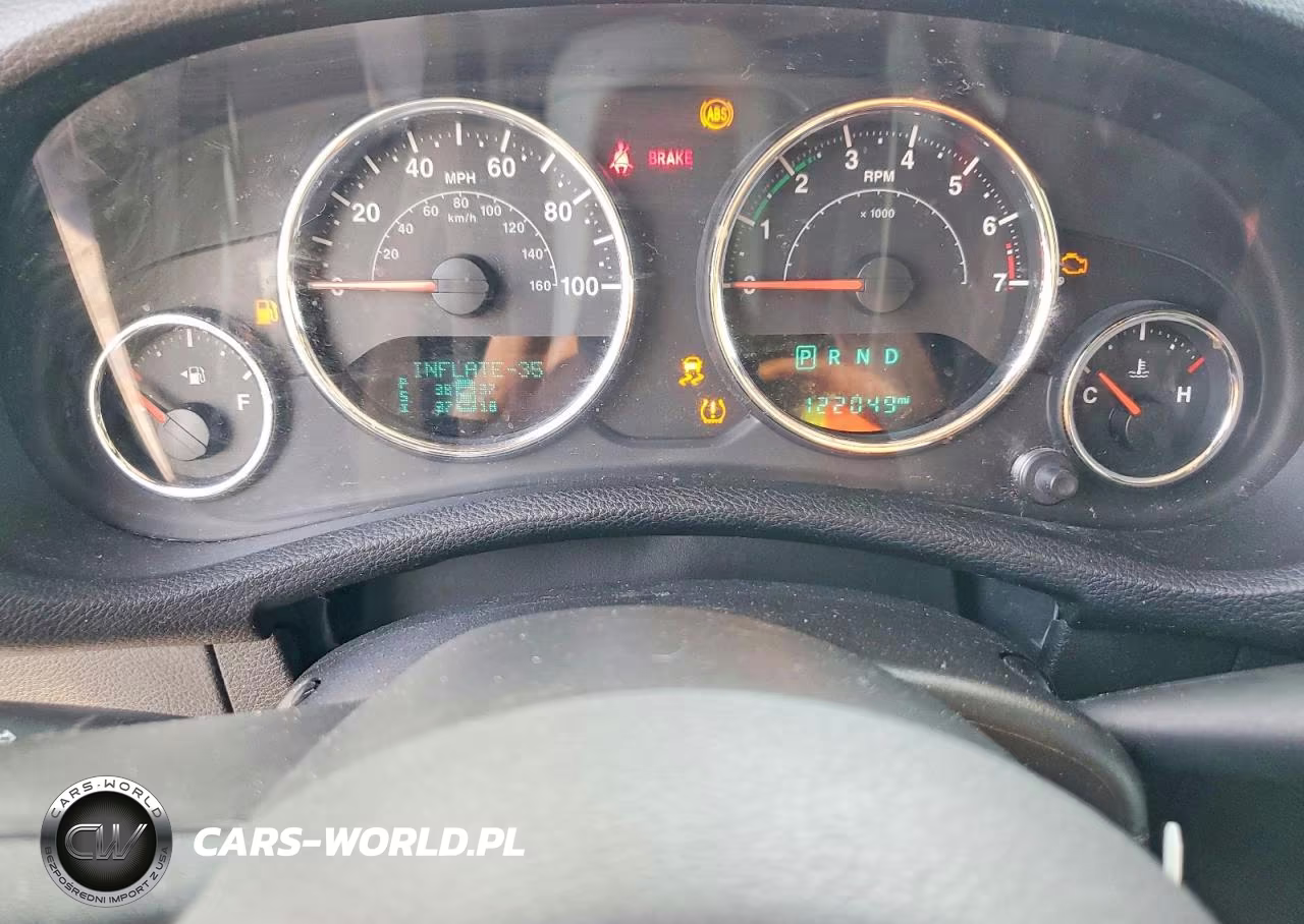 2017 Jeep Wrangler Unlimited Sport VIN:1C4BJWDG0HL744191 - 9