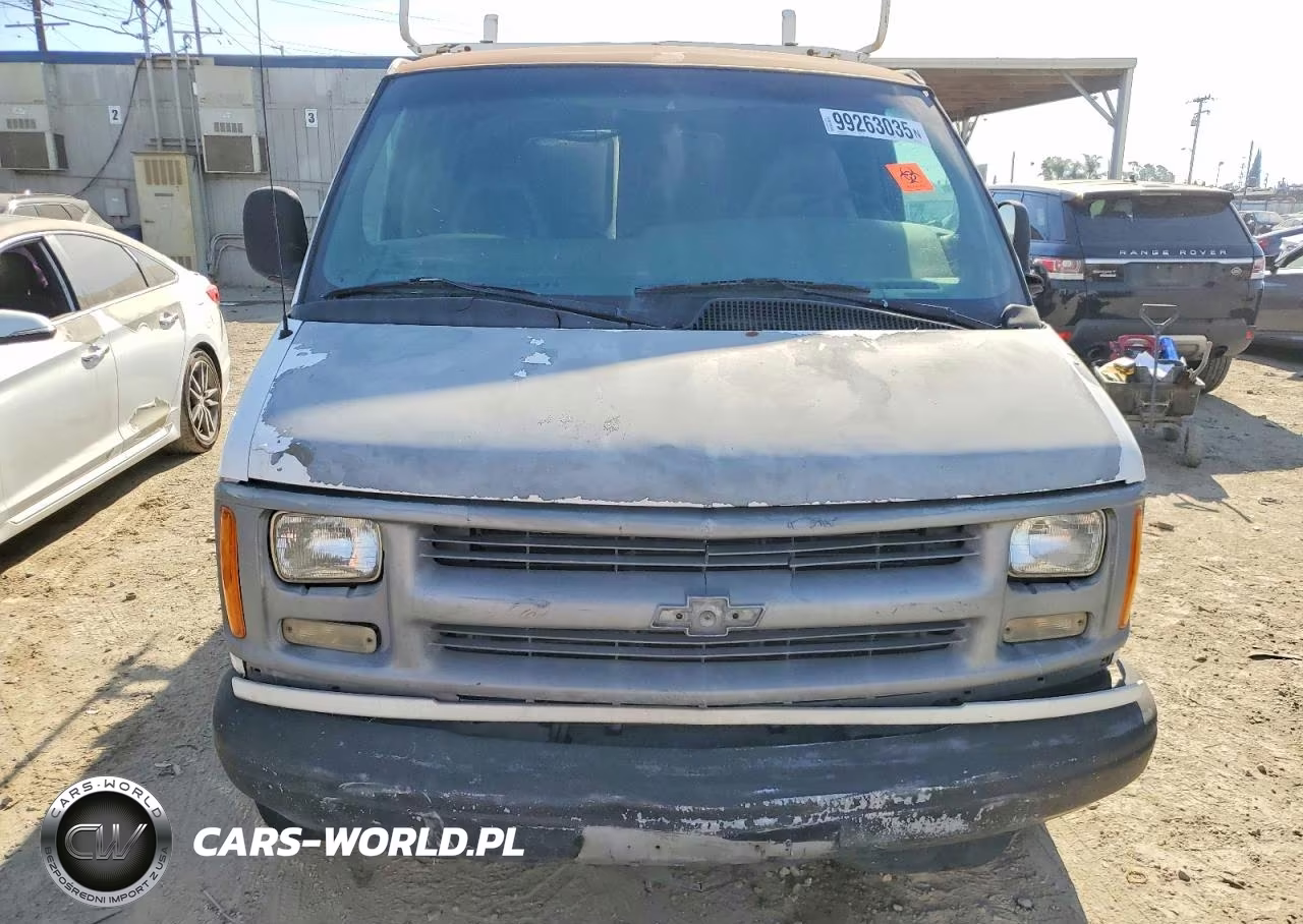1999 Chevrolet Express G3500 Delivery Van VIN:1GCHG35R3X1018102 - 5
