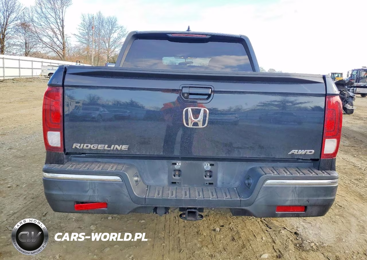 2017 Honda Ridgeline Sport VIN:5FPYK3F10HB013902 - 6