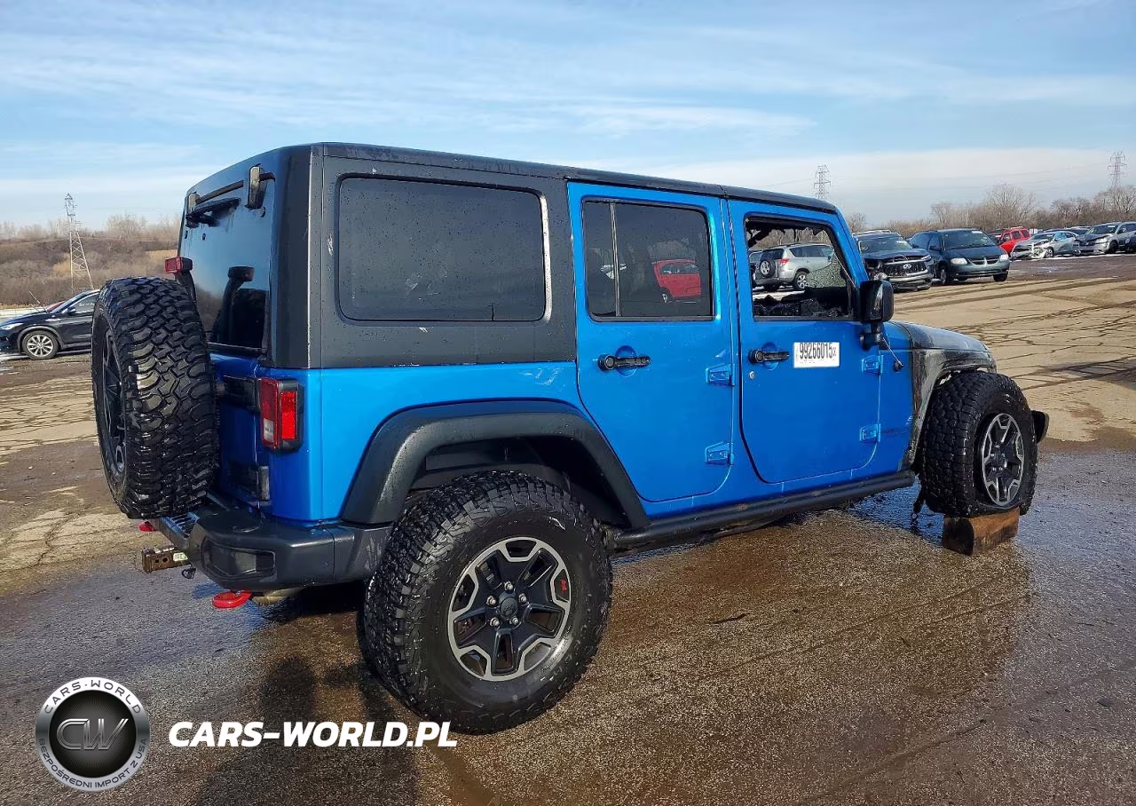 2016 Jeep Wrangler Unlimited Rubicon VIN:1C4BJWFG1GL102414 - 3