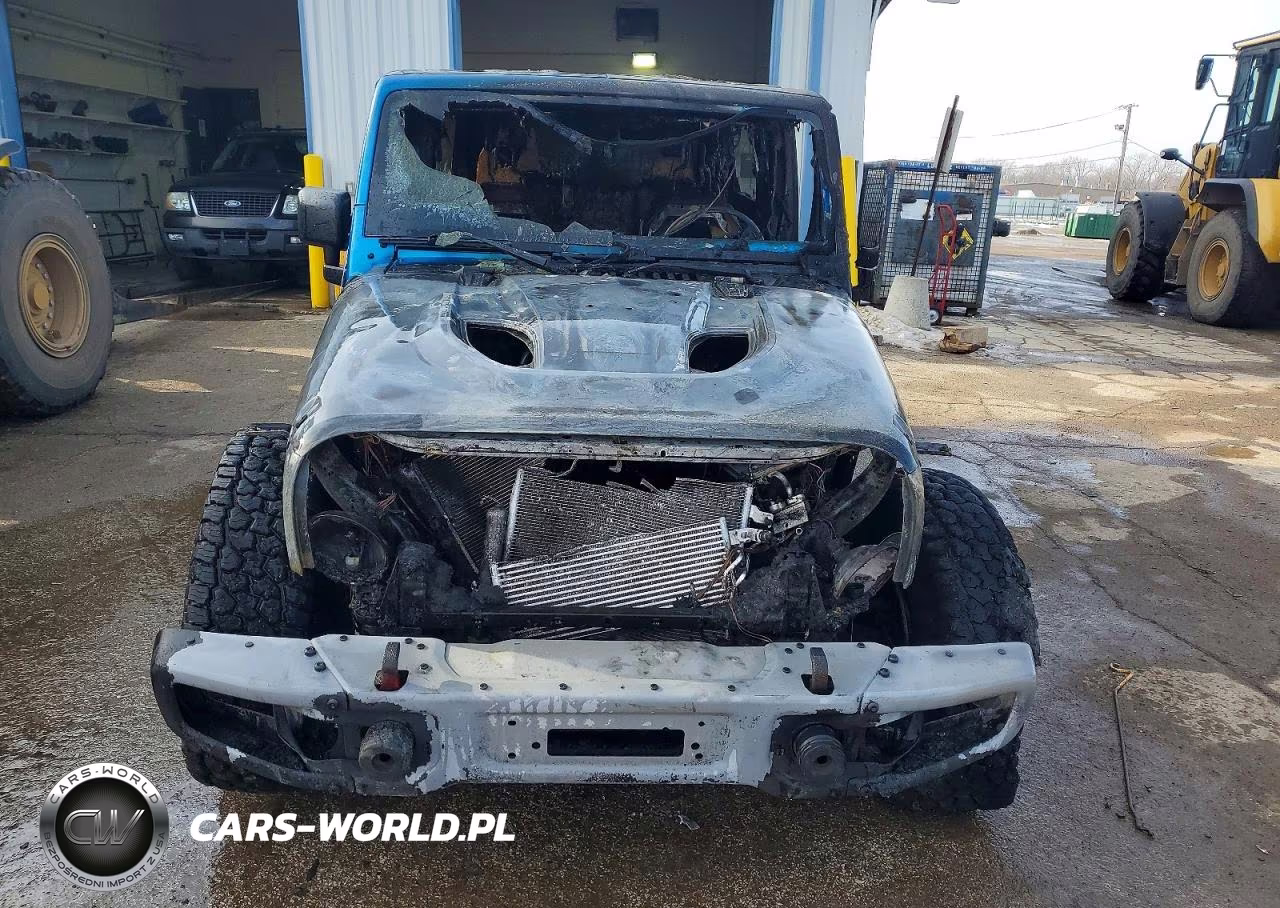 2016 Jeep Wrangler Unlimited Rubicon VIN:1C4BJWFG1GL102414 - 5