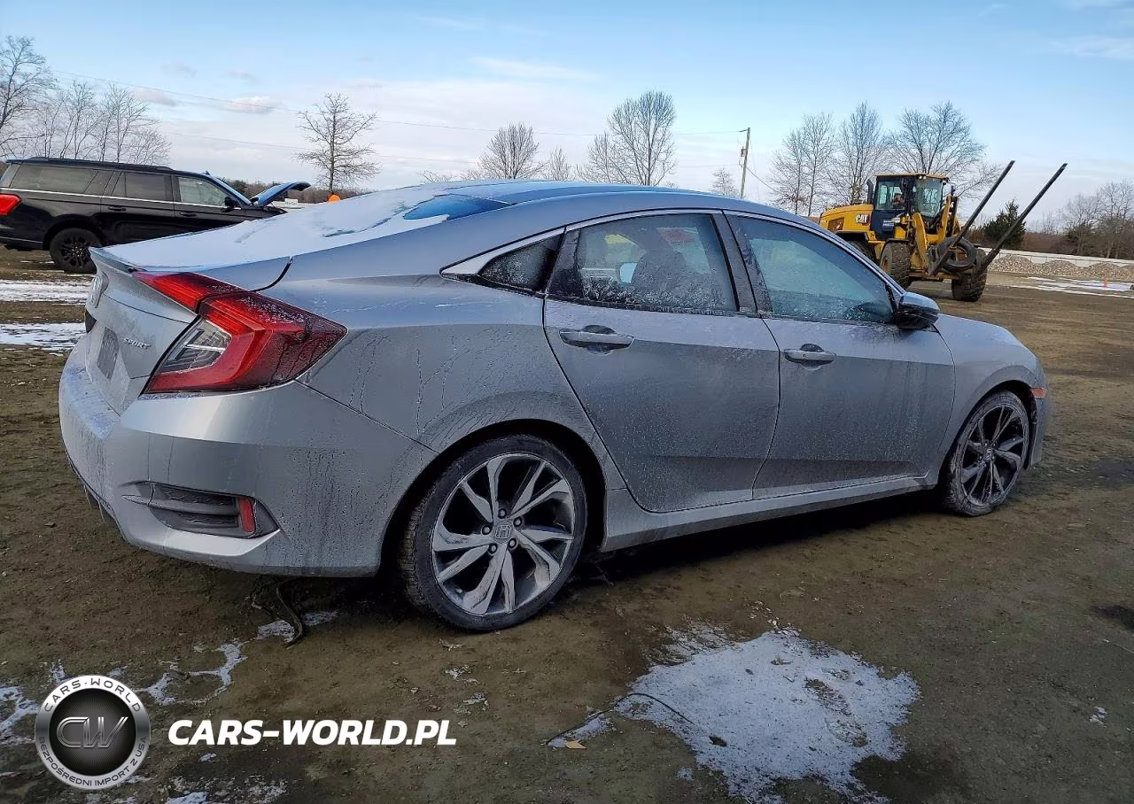 2019 Honda Civic Sport VIN:2HGFC2F8XKH526808 - 3