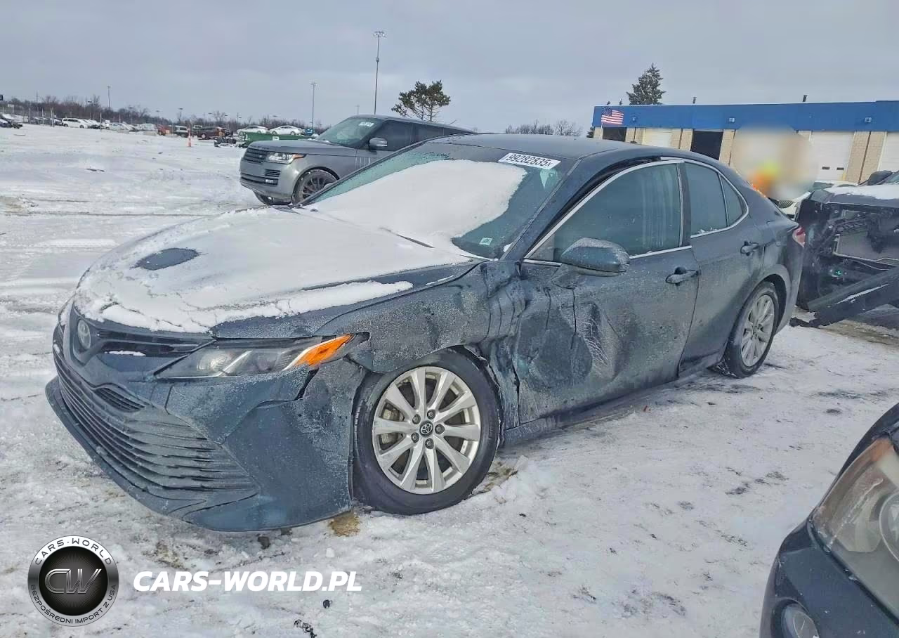 2018 Toyota Camry L VIN:4T1B11HK7JU587420 - 1