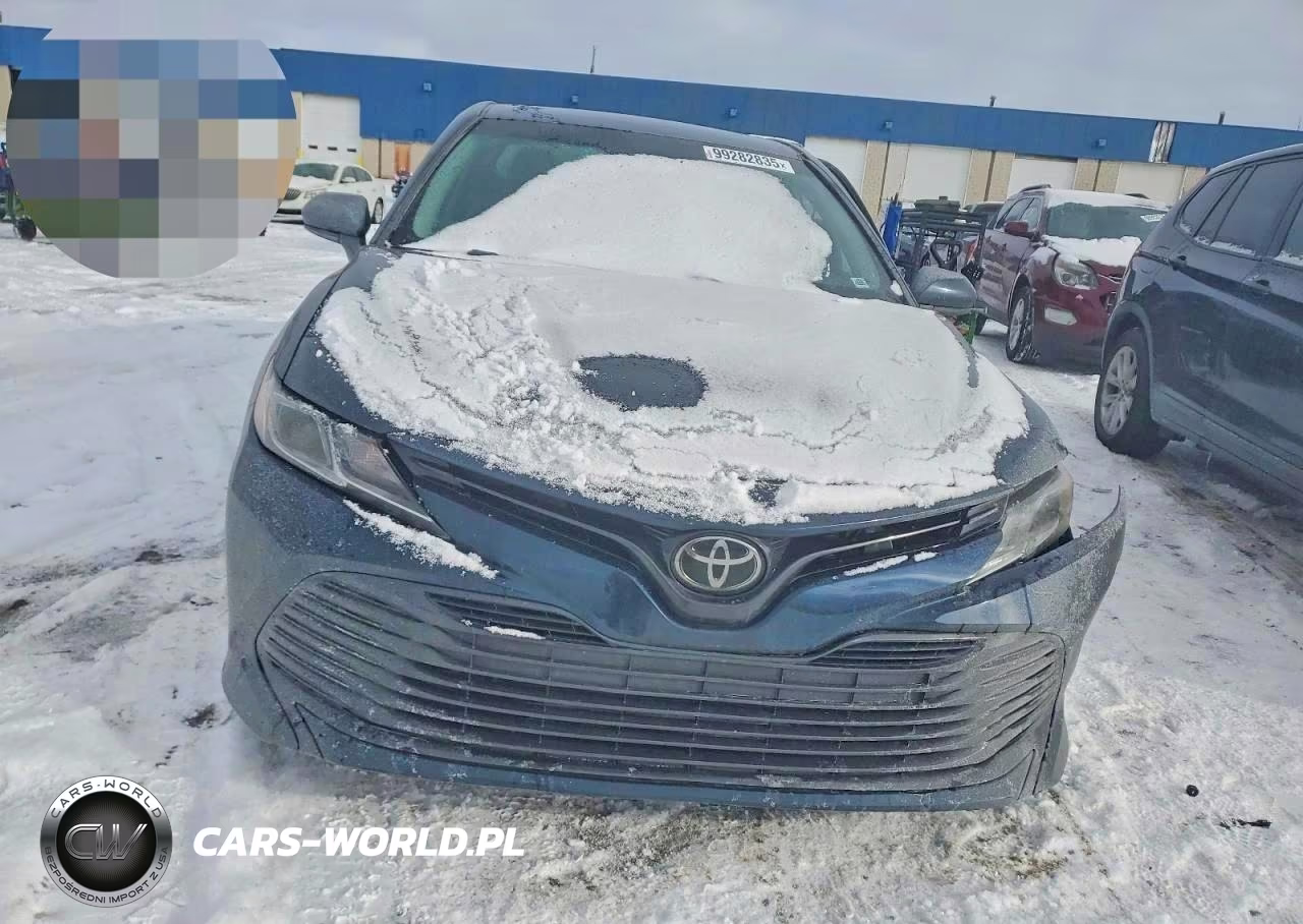 2018 Toyota Camry L VIN:4T1B11HK7JU587420 - 5