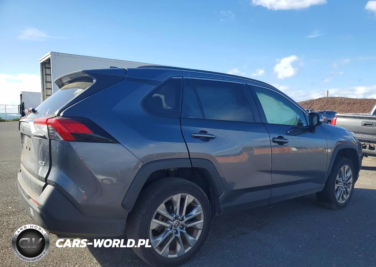 2024 Toyota Rav4 Xle Premium VIN:JTMC1RFV8RD116330 - 3