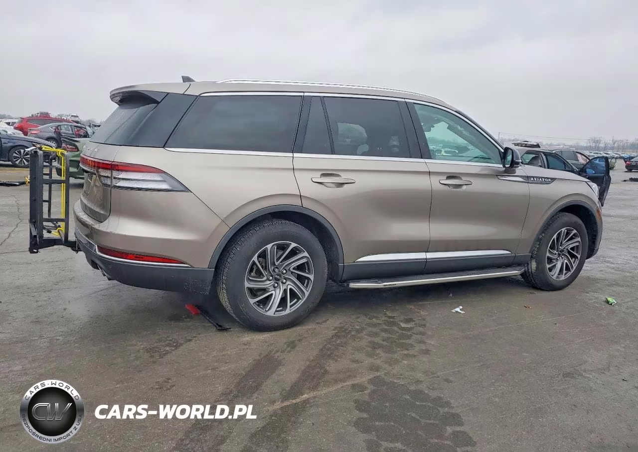 2021 Lincoln Aviator VIN:5LM5J6XC6MGL07720 - 3