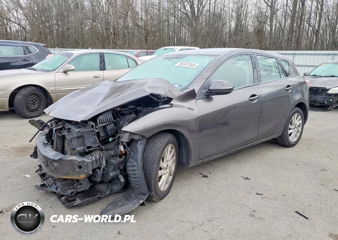 2013 Mazda 3 I