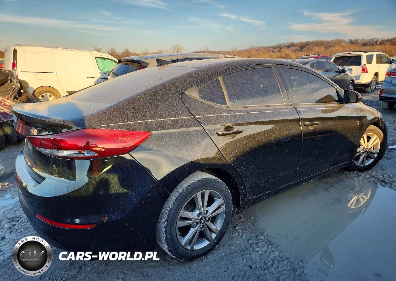 2017 Hyundai Elantra VIN:5NPD84LF9HH168140 - 3