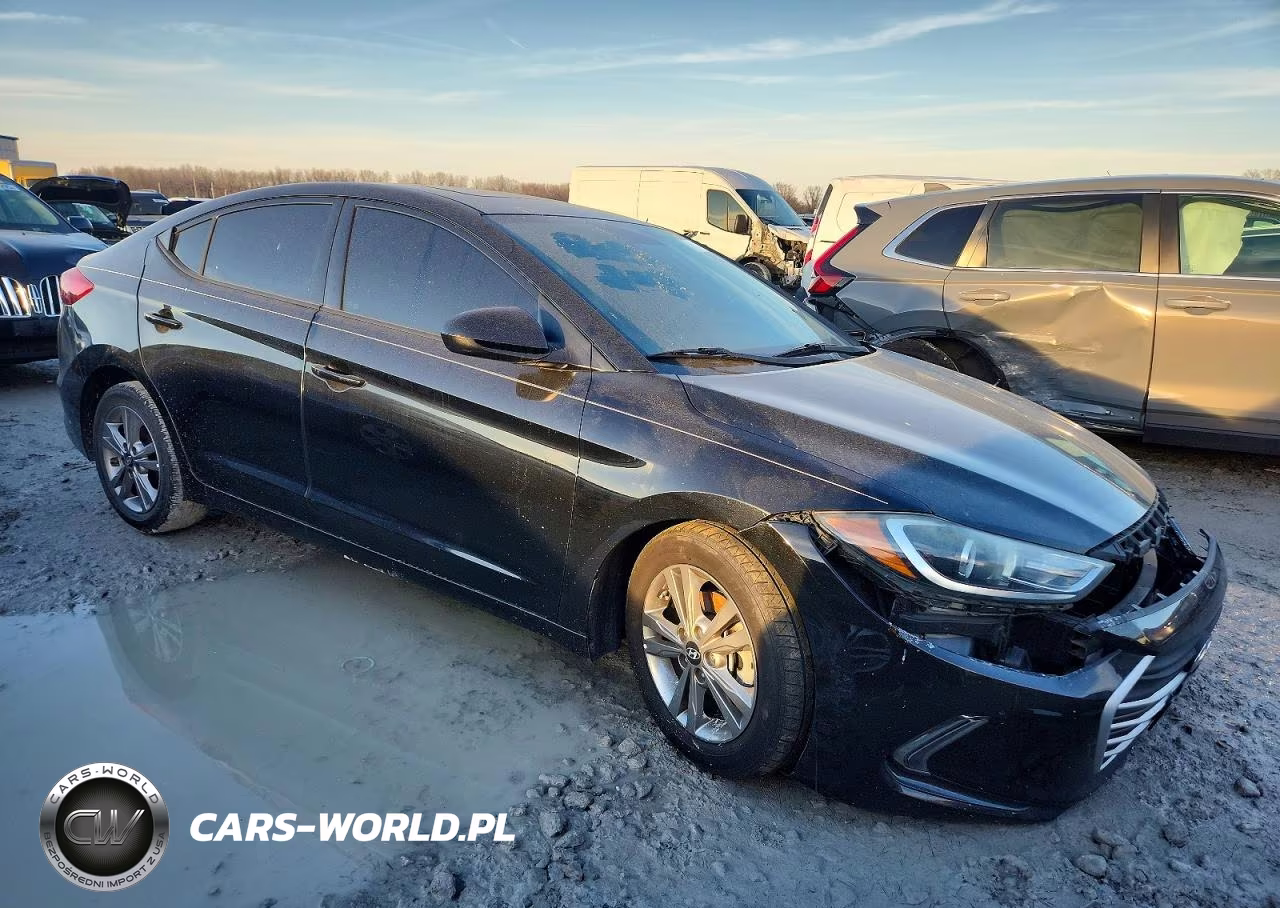 2017 Hyundai Elantra VIN:5NPD84LF9HH168140 - 4