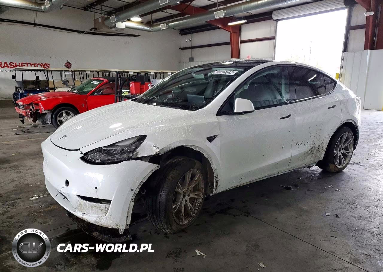 2021 Tesla Model Y – zdjęcie 1 z 13