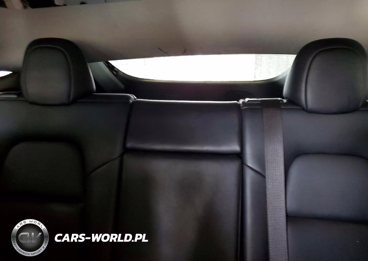 2021 Tesla Model Y VIN:5YJYGDED2MF103543 - 10