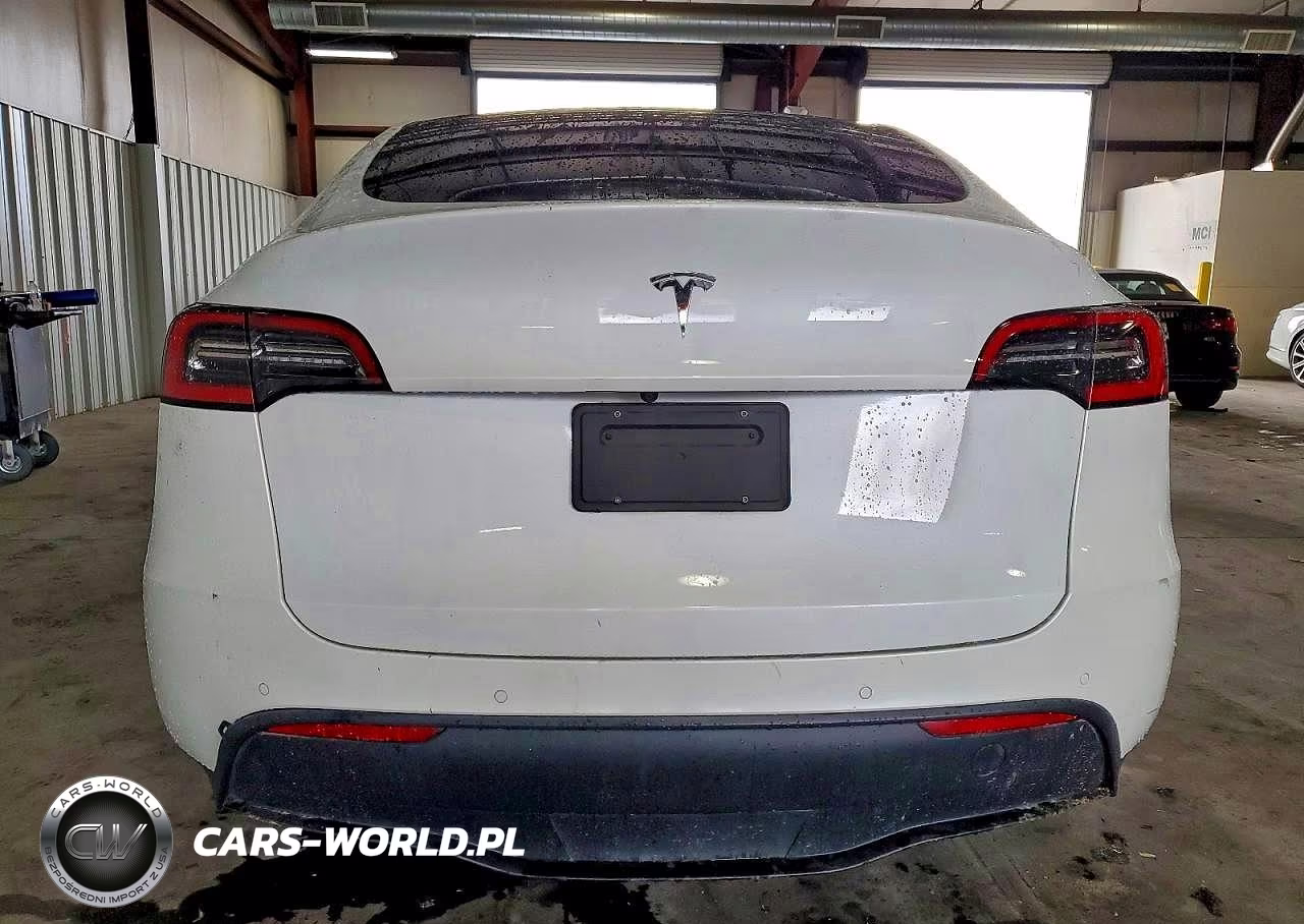 2021 Tesla Model Y VIN:5YJYGDED2MF103543 - 6