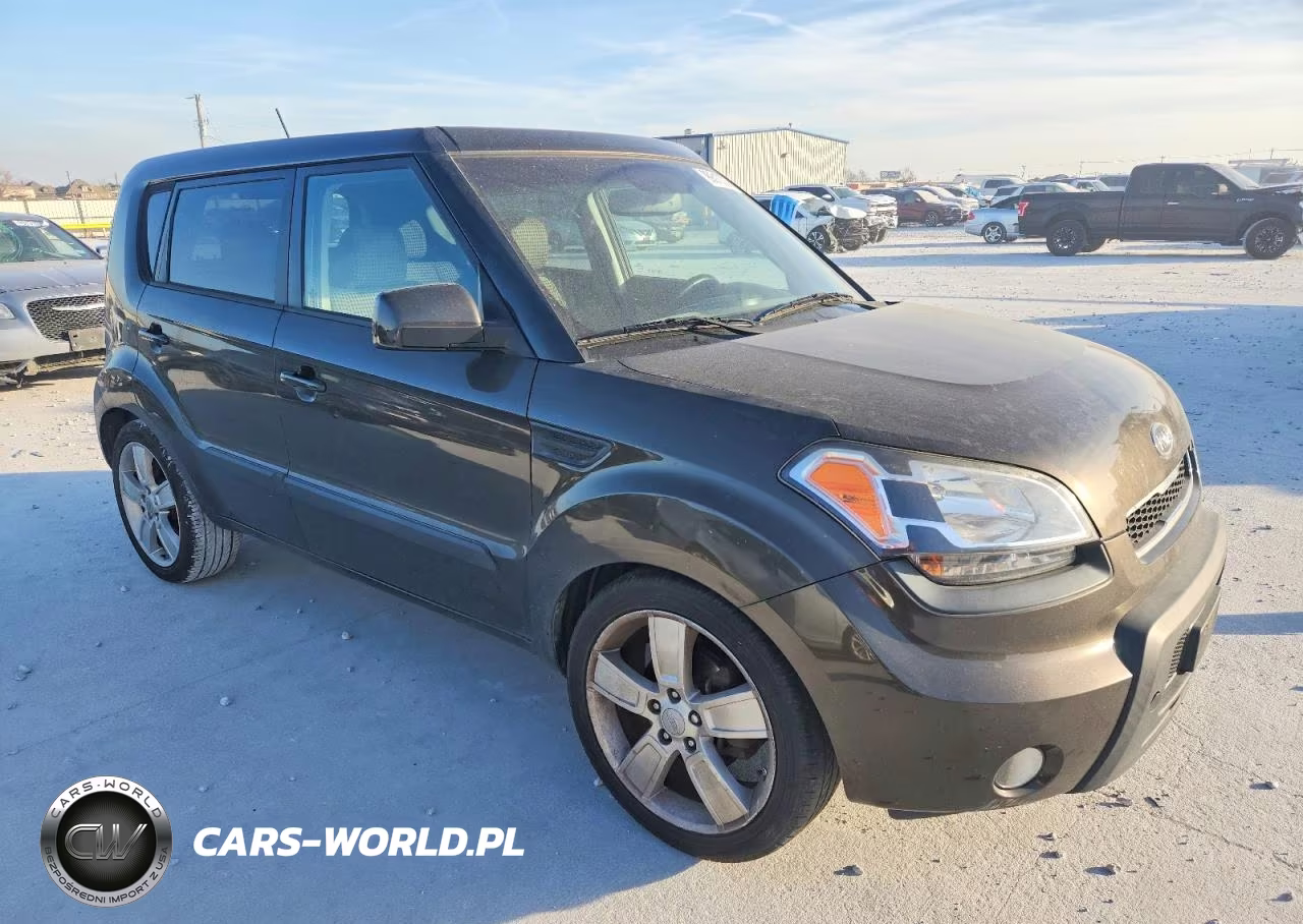 2011 Kia Soul + VIN:KNDJT2A22B7207443 - 4