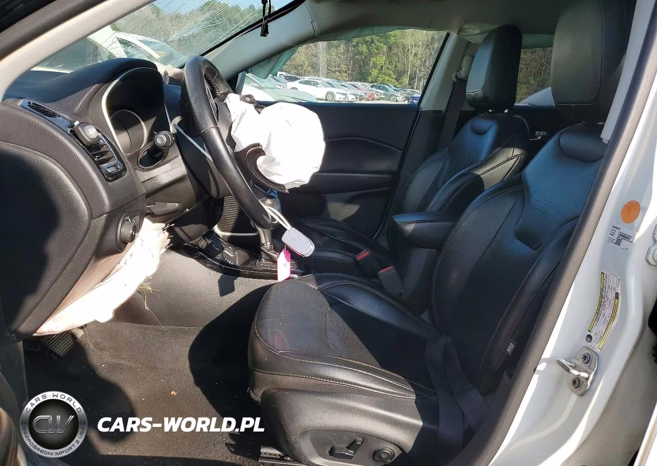 2018 Jeep Compass Limited VIN:3C4NJDCB5JT307806 - 7