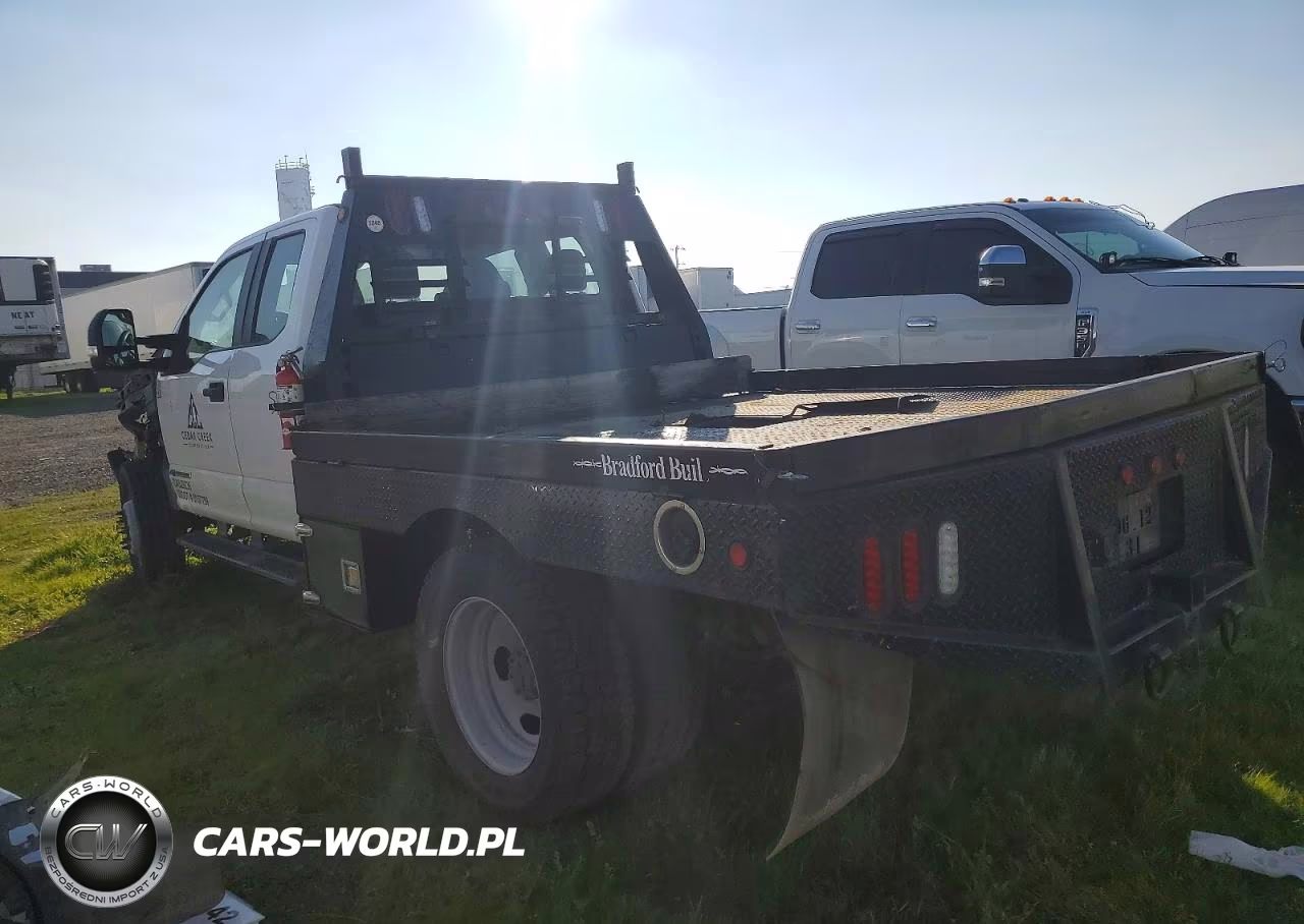 2022 Ford F550 Super Duty Flatbed Truck VIN:1FD0X5HT3NEC65914 - 2