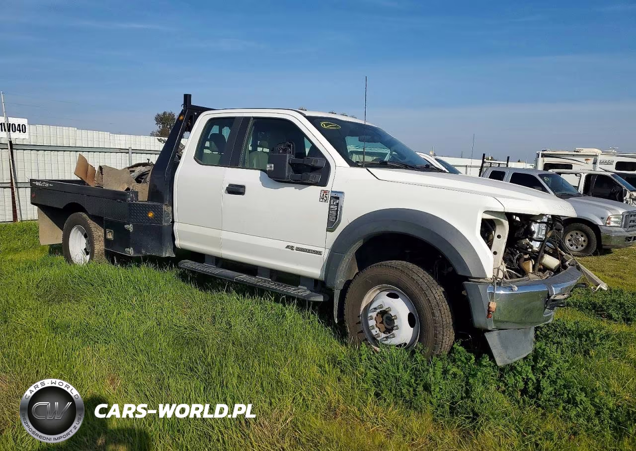 2022 Ford F550 Super Duty Flatbed Truck VIN:1FD0X5HT3NEC65914 - 4