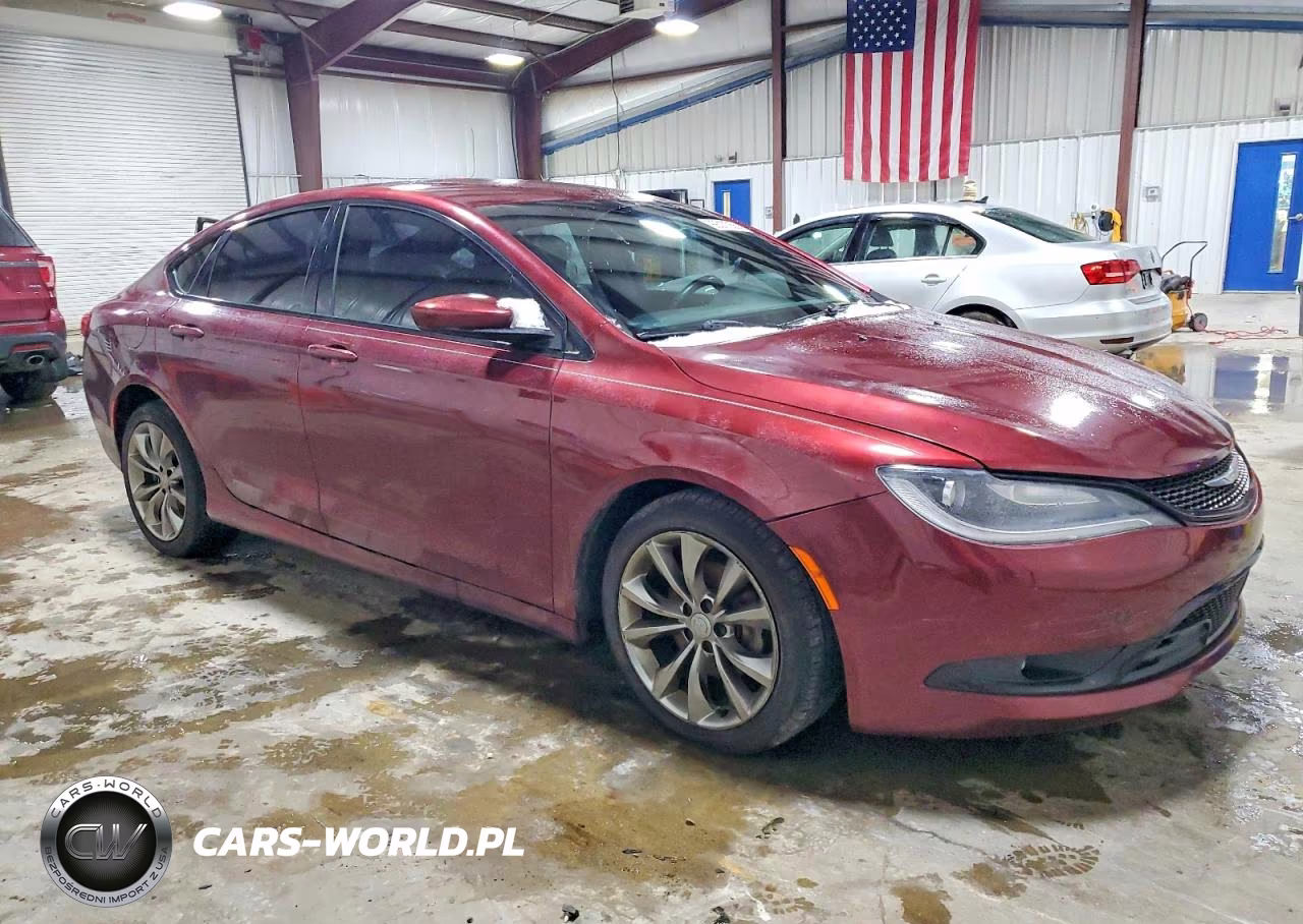2015 Chrysler 200 S VIN:1C3CCCBB3FN621950 - 4