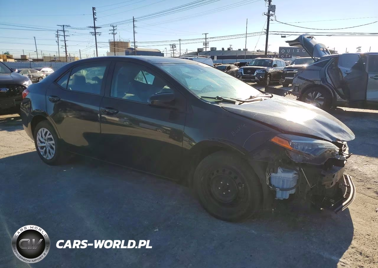2018 Toyota Corolla L VIN:5YFBURHE5JP841966 - 4