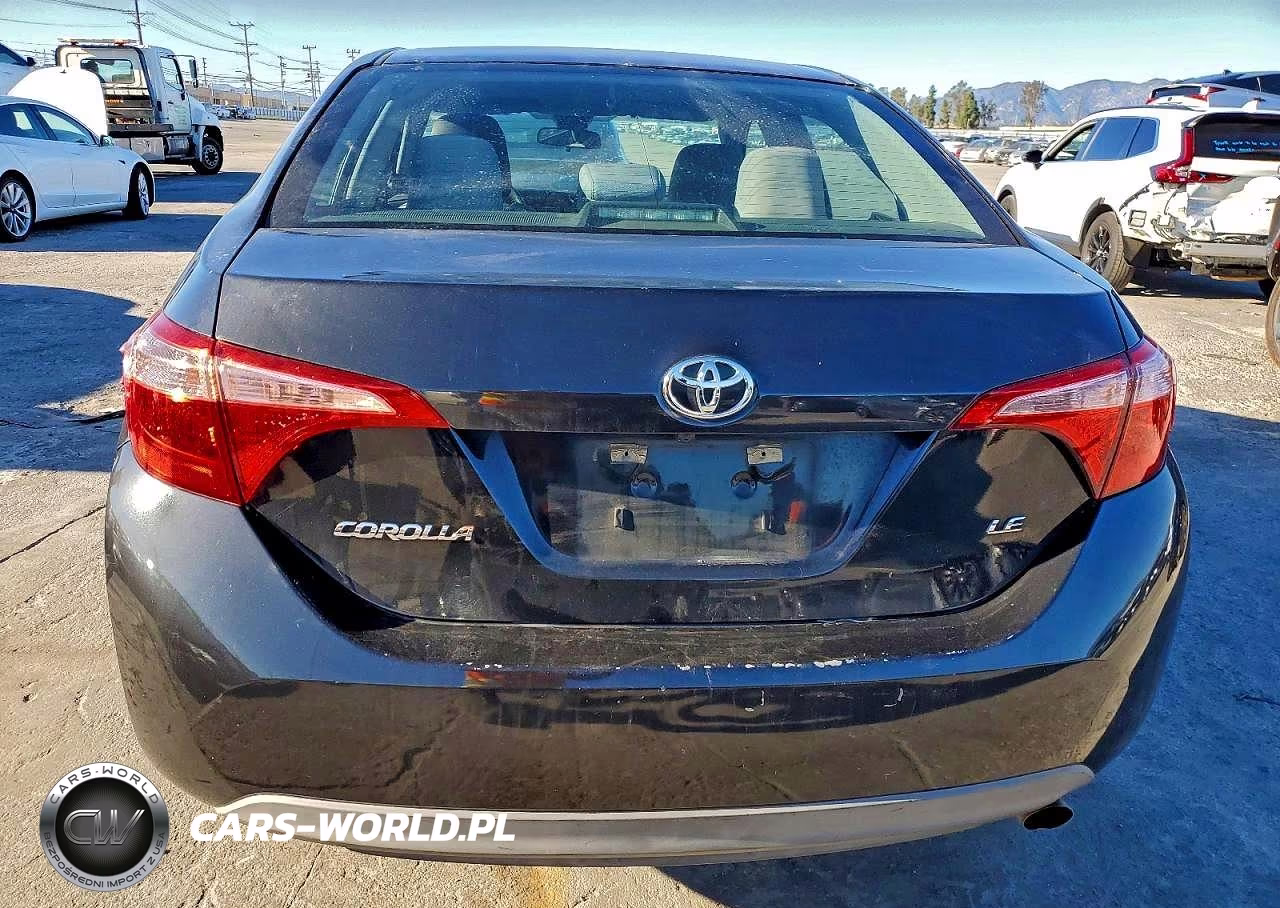 2018 Toyota Corolla L VIN:5YFBURHE5JP841966 - 6