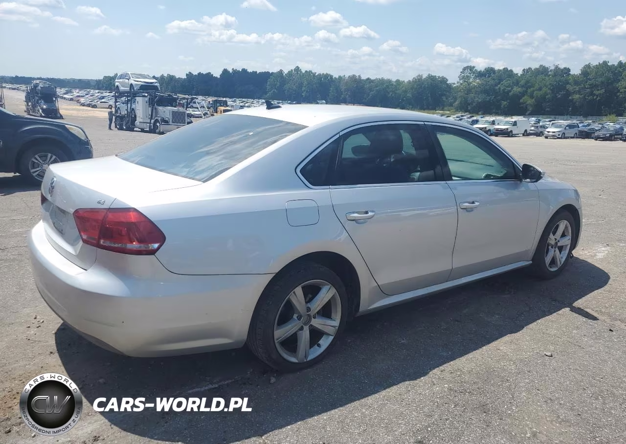 2012 Volkswagen Passat Se VIN:1VWBH7A33CC043718 - 3