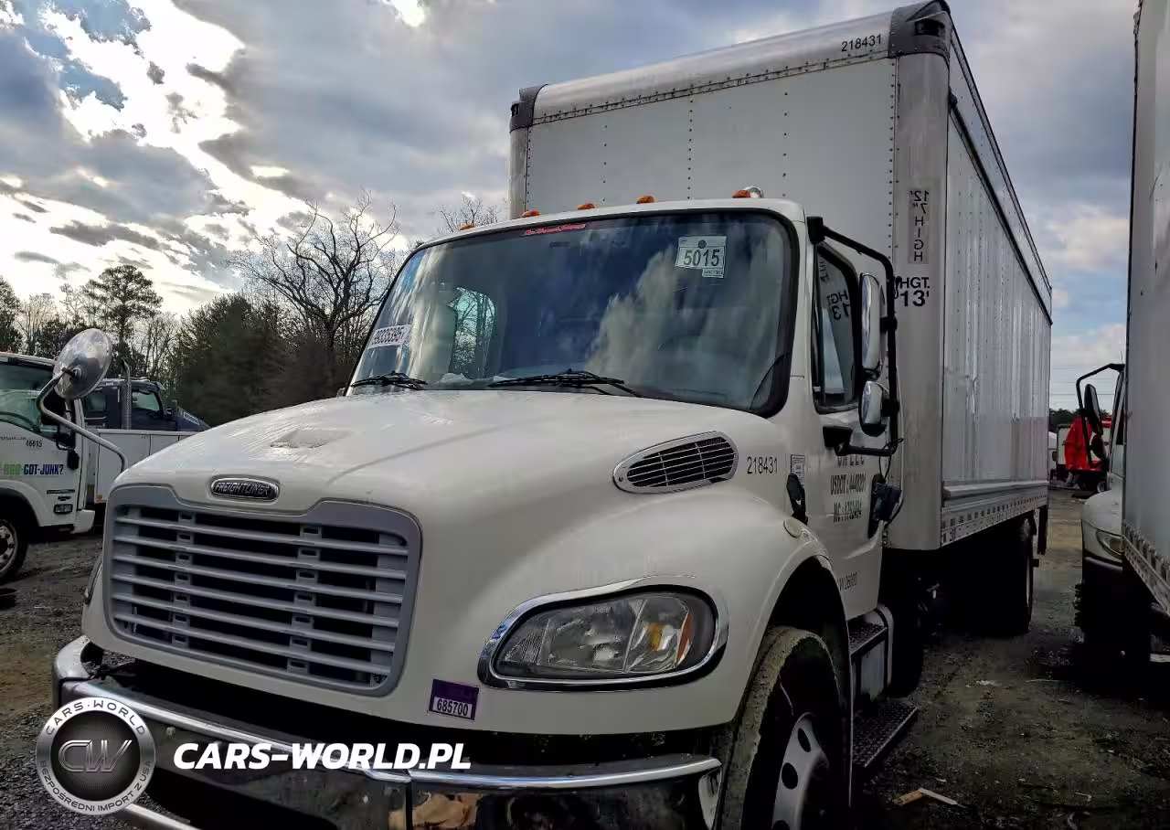 2019 Freightliner M2 106 Med - Box Truck
