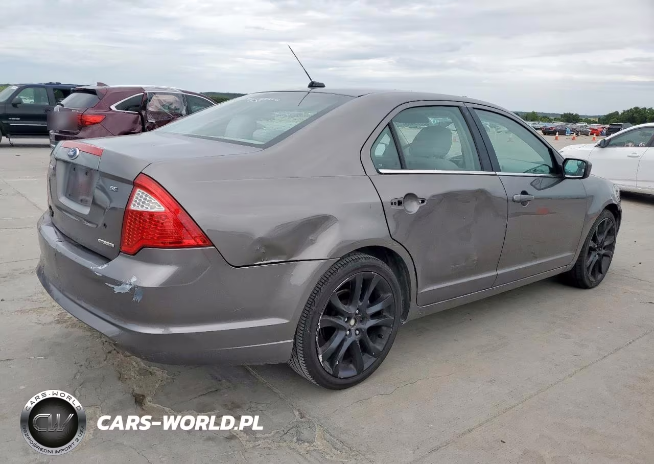 2011 Ford Fusion Se VIN:3FAHP0HG2BR202816 - 3