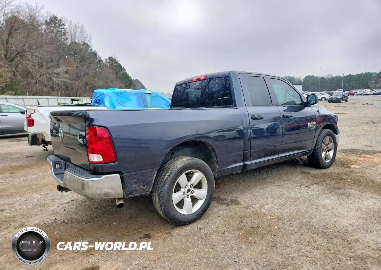 2019 Ram 1500 Classic Tradesman VIN:1C6RR6FG2KS628290 - 3