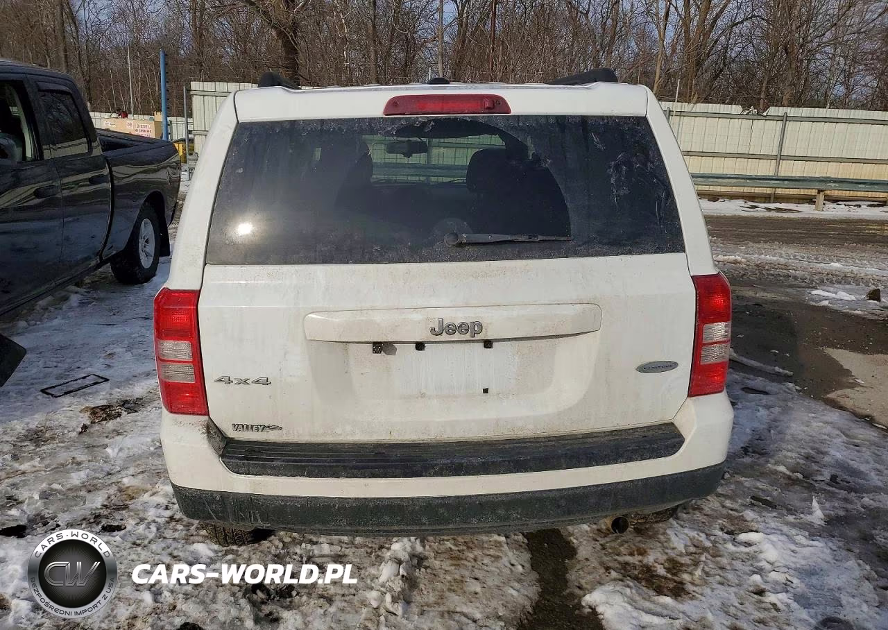2014 Jeep Patriot Latitude VIN:1C4NJRFB3ED616825 - 6