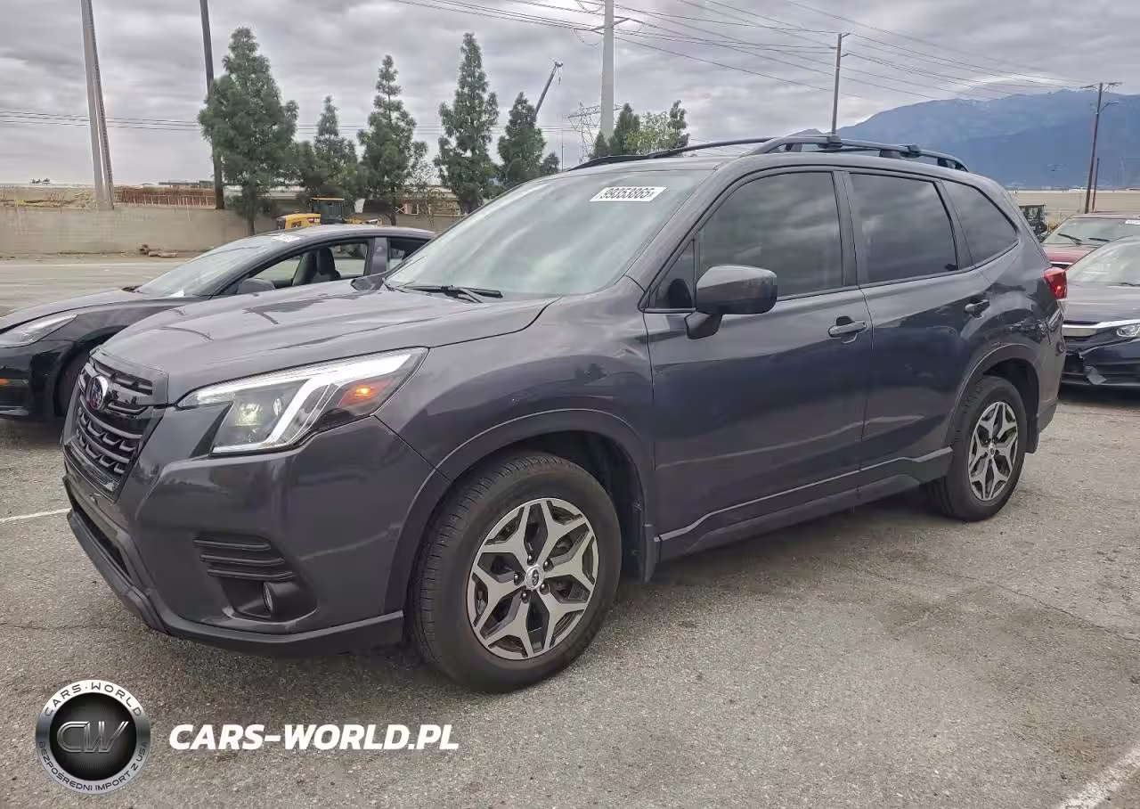 2023 Subaru Forester Premium
