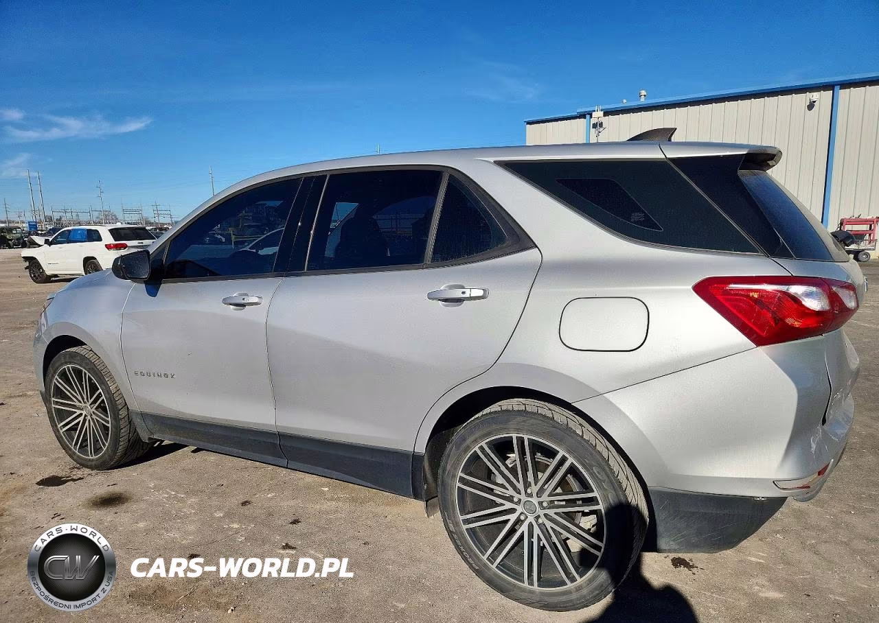 2018 Chevrolet Equinox Ls VIN:2GNAXHEV3J6137419 - 2