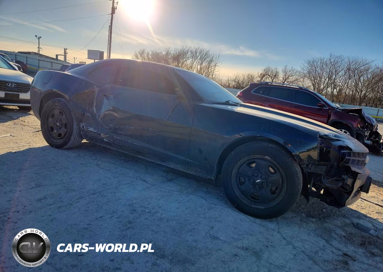 2010 Chevrolet Camaro Ls VIN:2G1FA1EV2A9223609 - 4