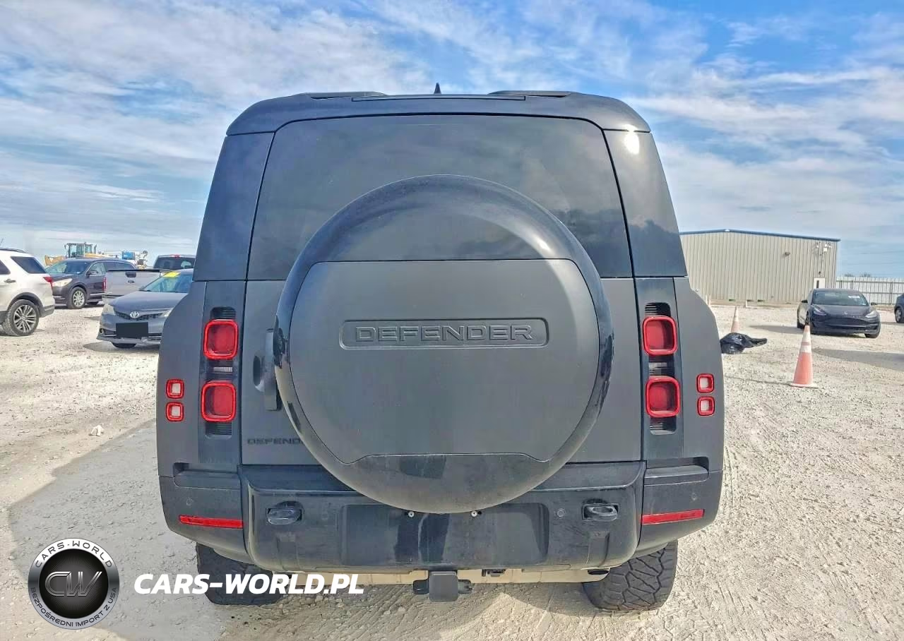 2024 Land Rover Defender 130 X-Dynamic Se VIN:SALE2FEU0R2341035 - 6