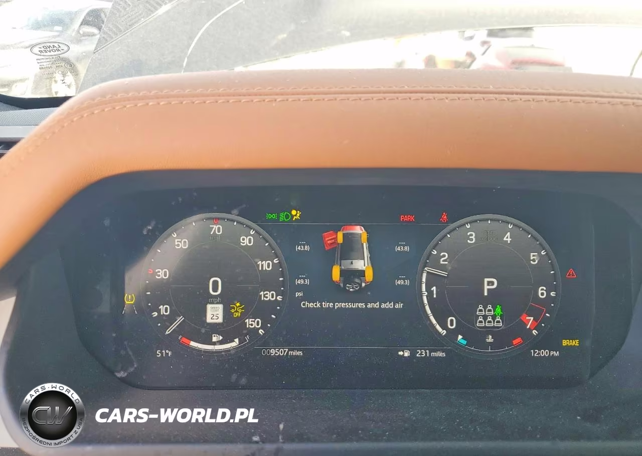 2024 Land Rover Defender 130 X-Dynamic Se VIN:SALE2FEU0R2341035 - 9