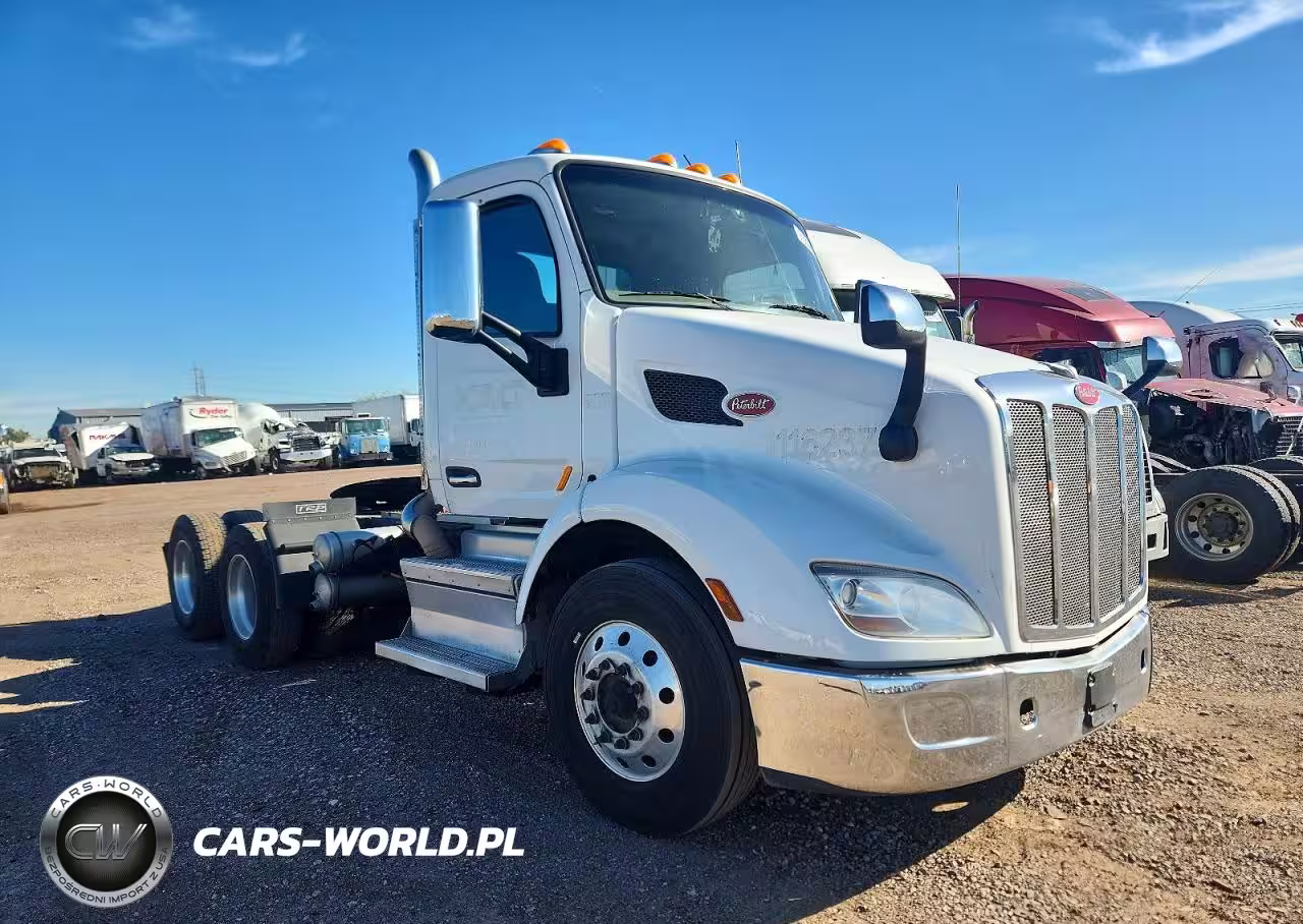2019 Peterbilt 579 Semi Truck