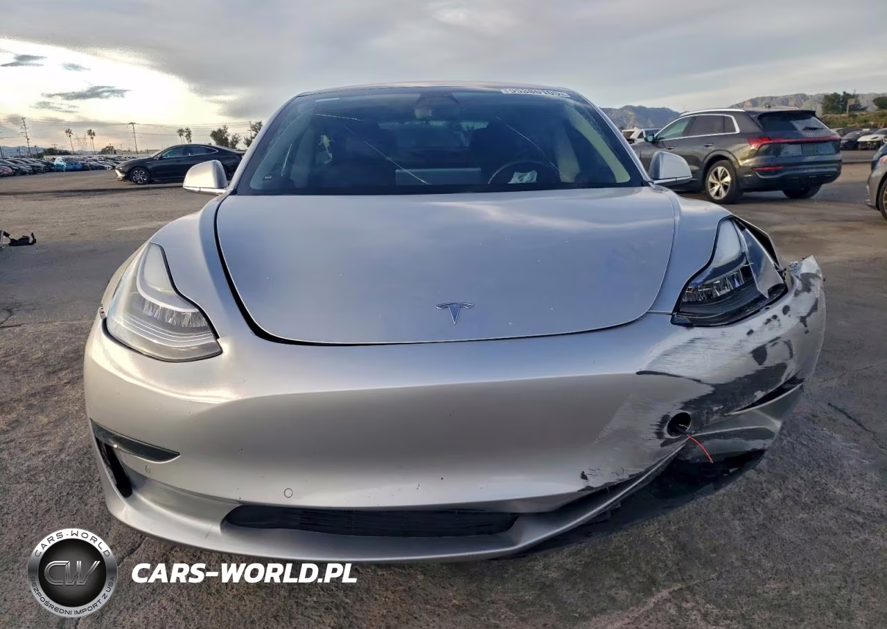2018 Tesla Model 3 VIN:5YJ3E1EA4JF095316 - 5