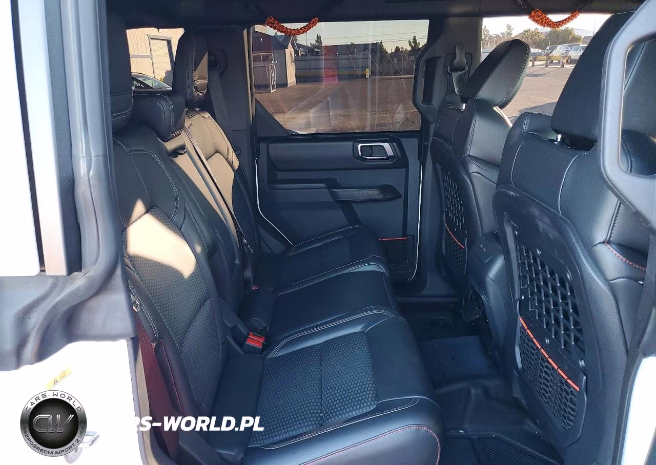 2024 Ford Bronco Raptor VIN:1FMEE0RR2RLA27085 - 11