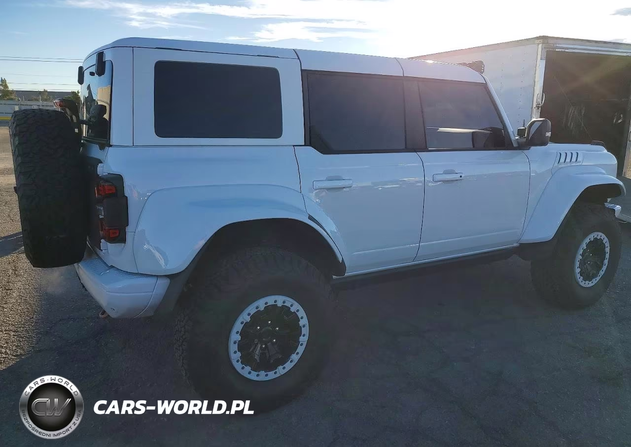 2024 Ford Bronco Raptor VIN:1FMEE0RR2RLA27085 - 3
