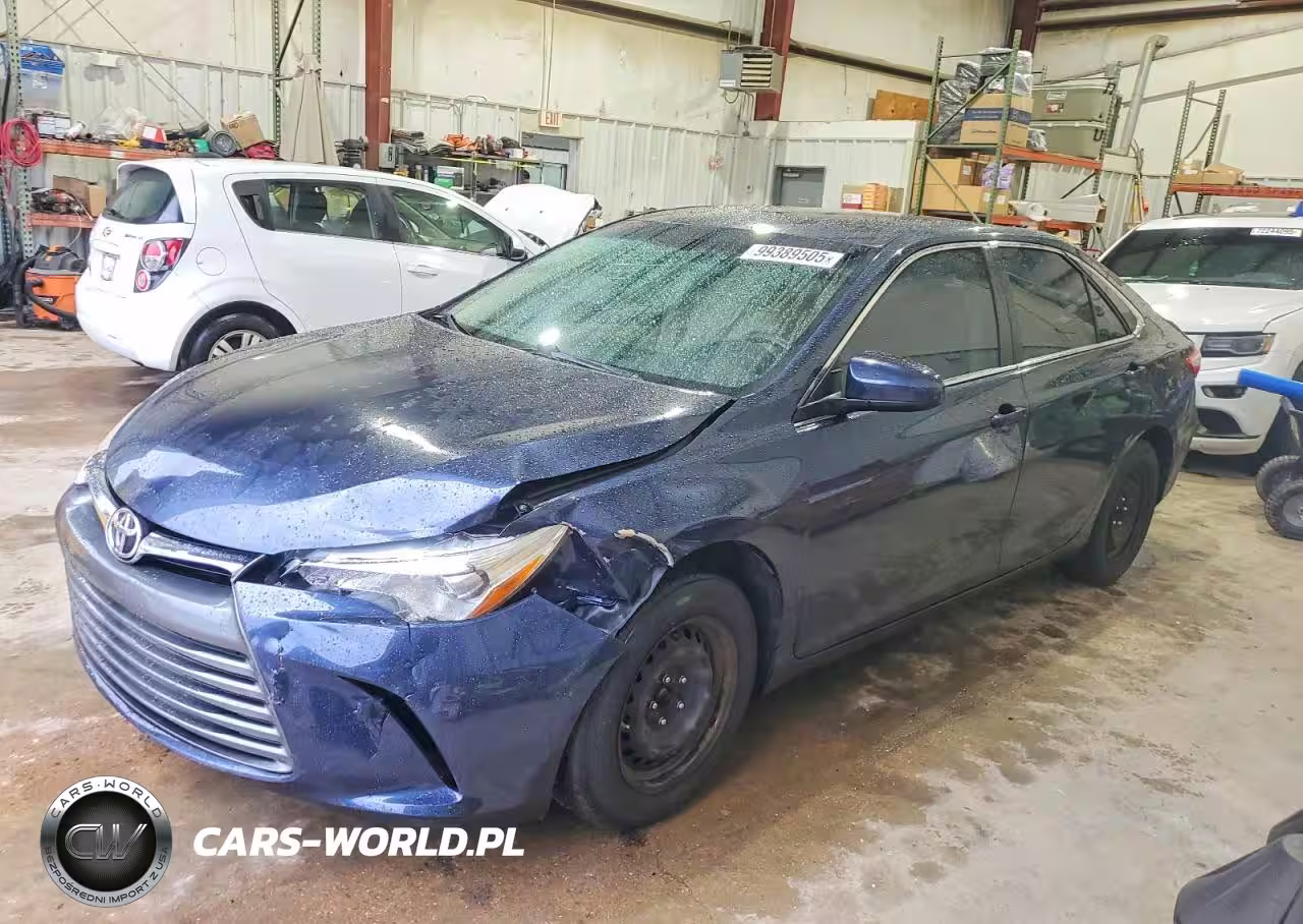 2015 Toyota Camry Le