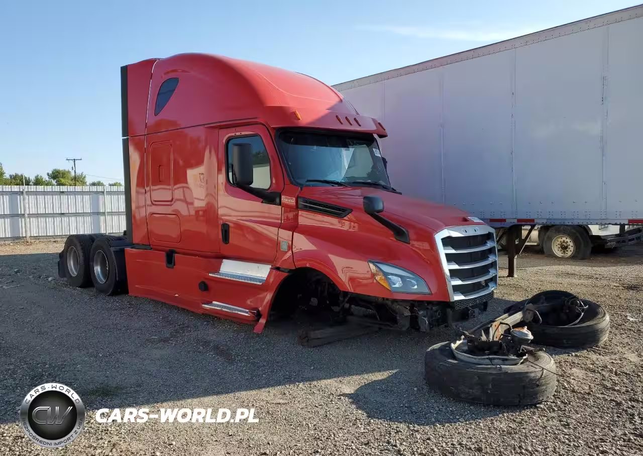 2020 Freightliner Cascadia 126